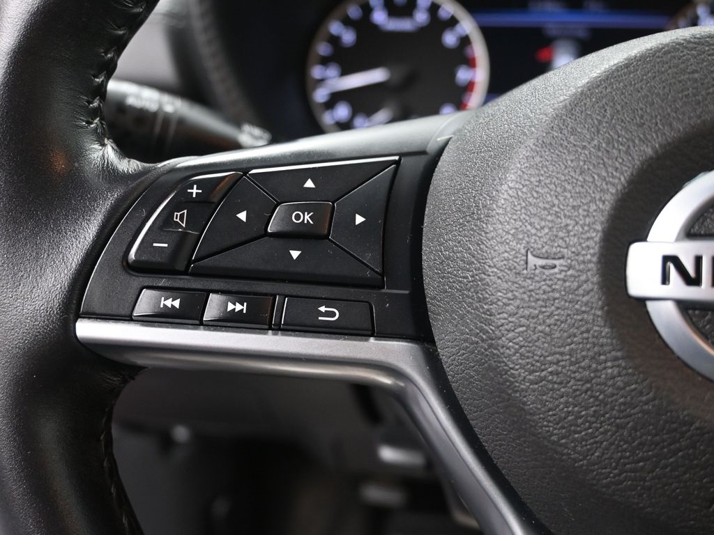 Vehicle image 45 of 57