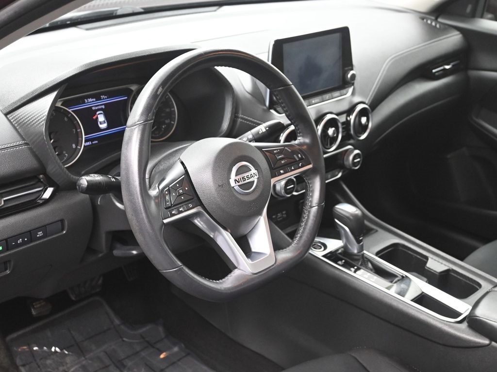 Vehicle image 31 of 57