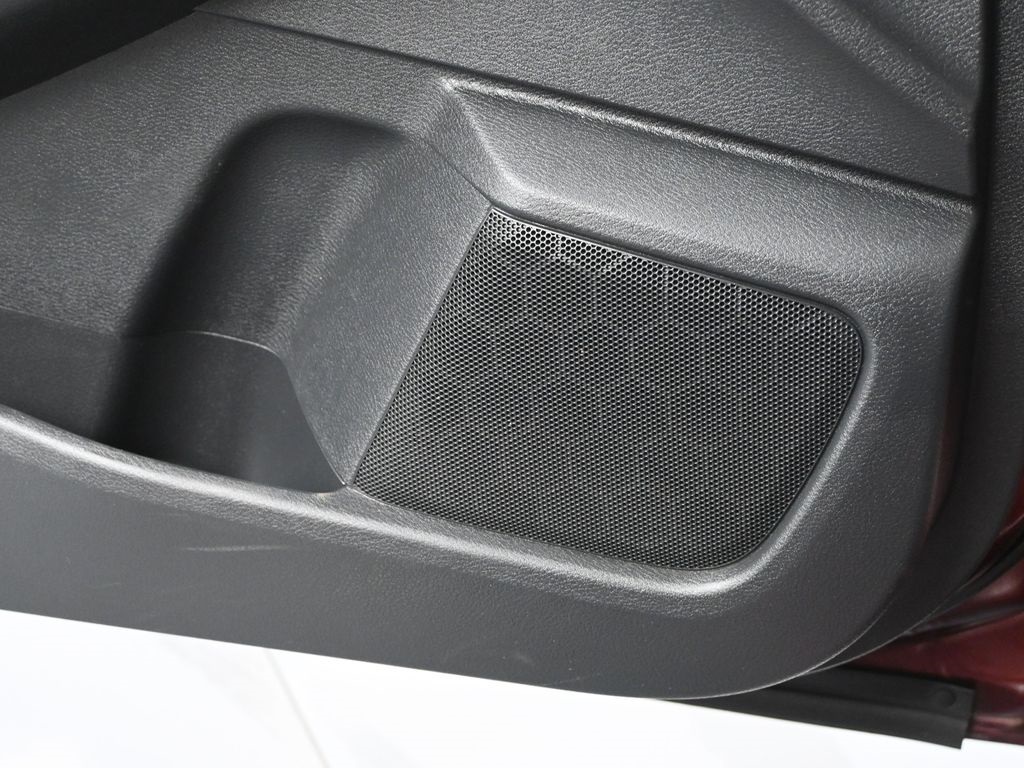 Vehicle image 36 of 57