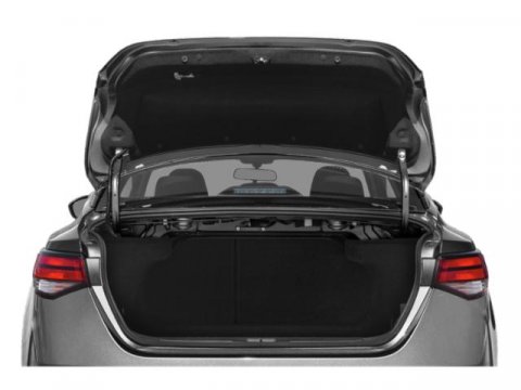 Vehicle image 14 of 18