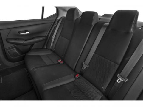 Vehicle image 16 of 18