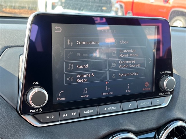 Vehicle image 20 of 30