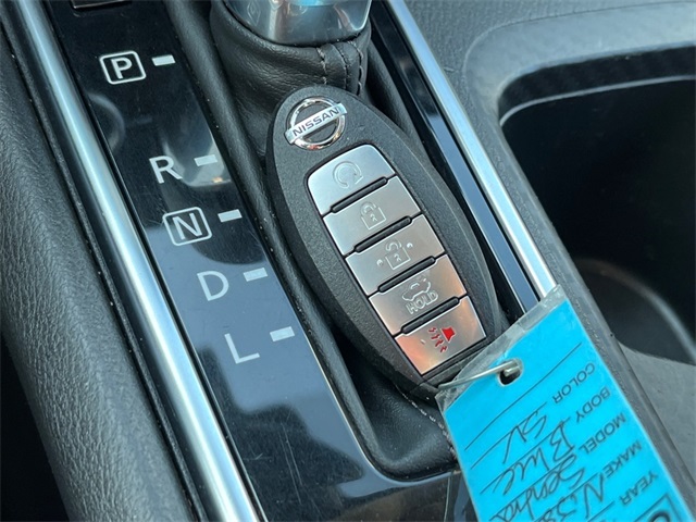 Vehicle image 15 of 30