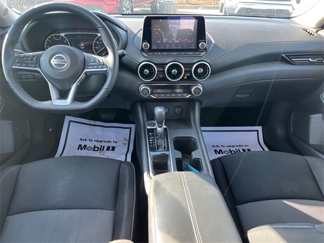 Vehicle image 8 of 30