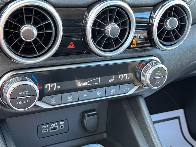 Vehicle image 13 of 30