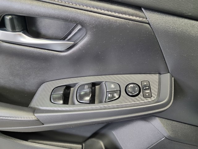 Vehicle image 21 of 21