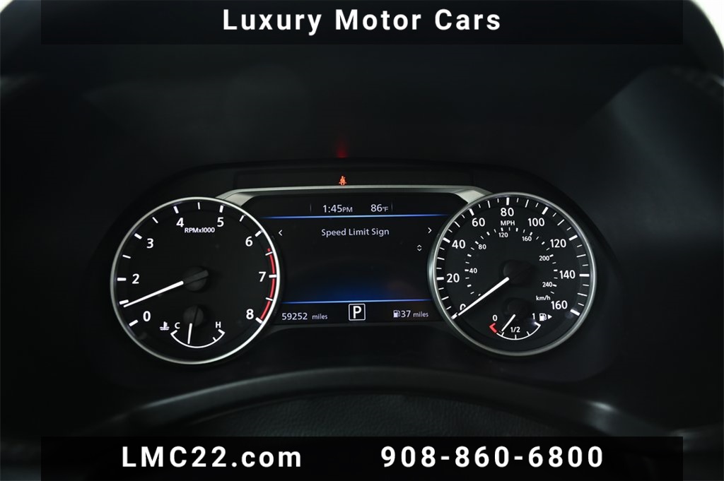 Vehicle image 11 of 34