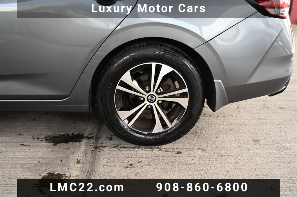 Vehicle image 5 of 34