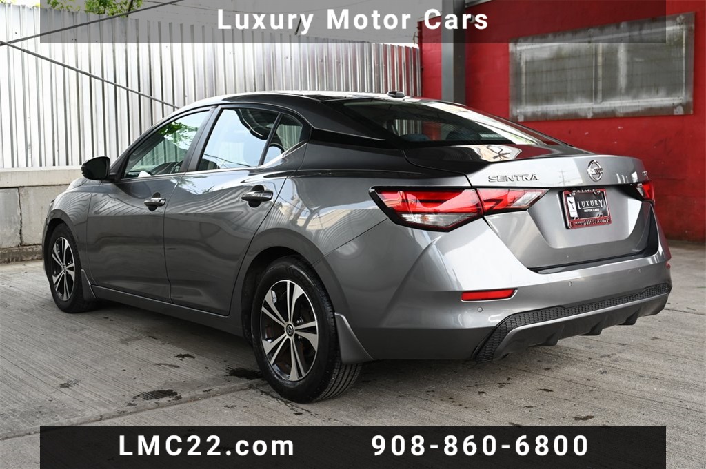 Vehicle image 4 of 34