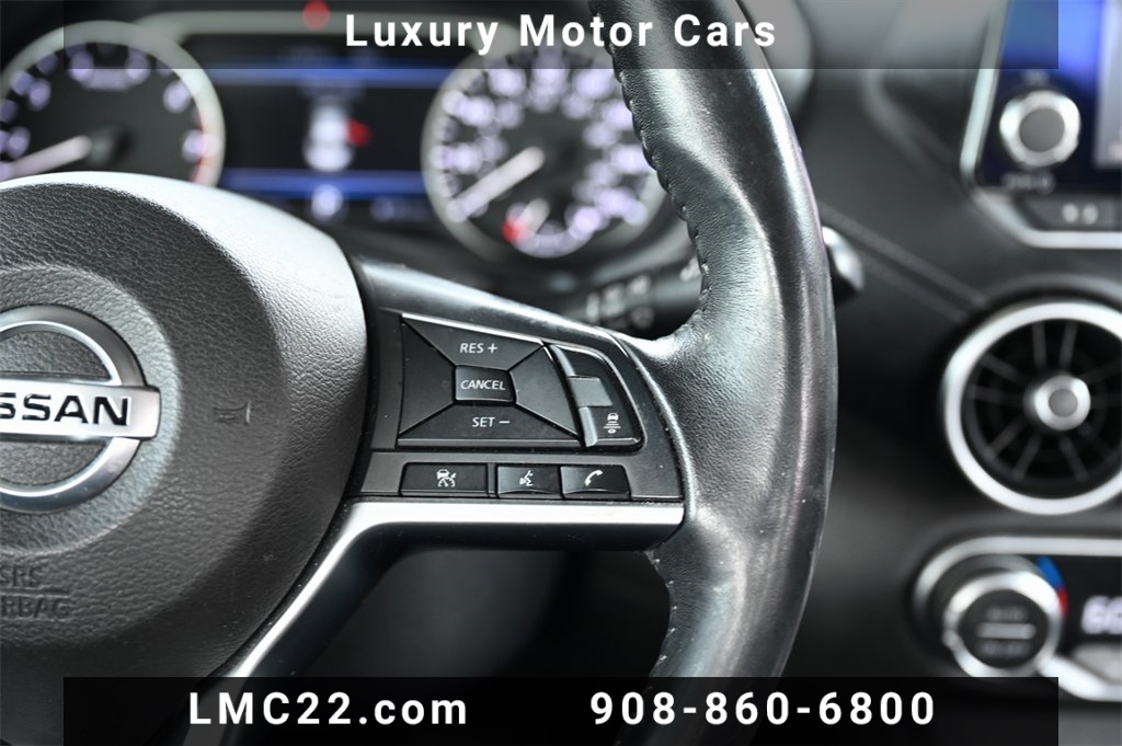 Vehicle image 31 of 34