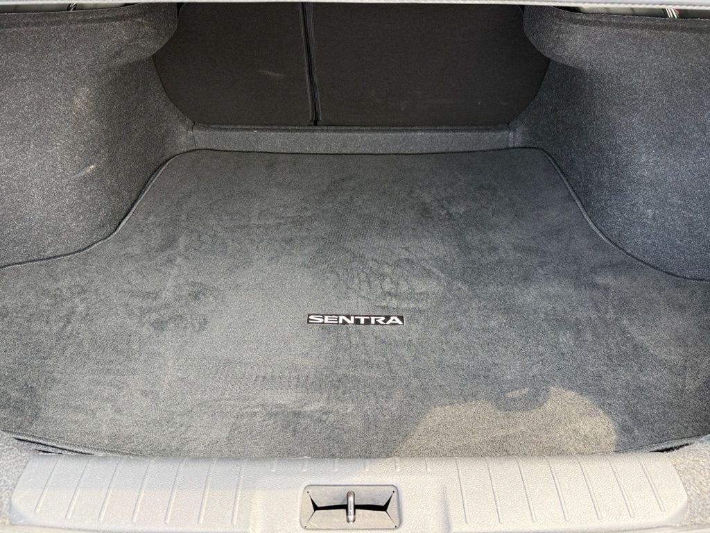Vehicle image 16 of 16
