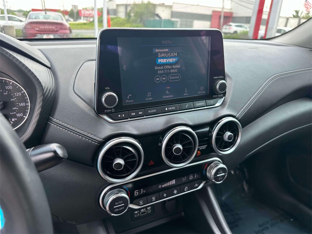 Vehicle image 26 of 29