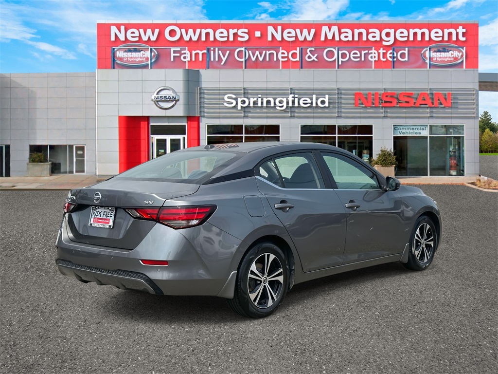 Vehicle image 4 of 29