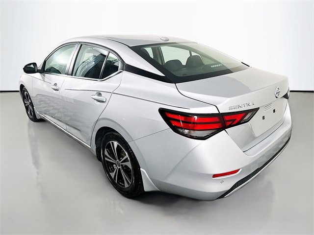 Vehicle image 7 of 31