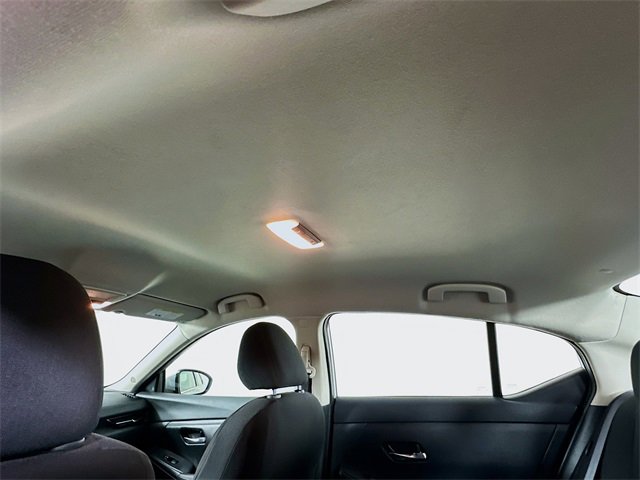 Vehicle image 26 of 31