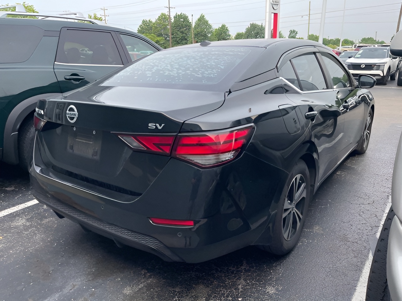 Vehicle image 18 of 20