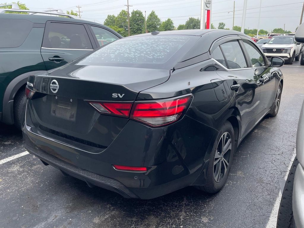 Vehicle image 5 of 20