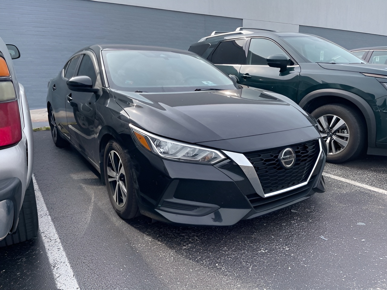 Vehicle image 17 of 20