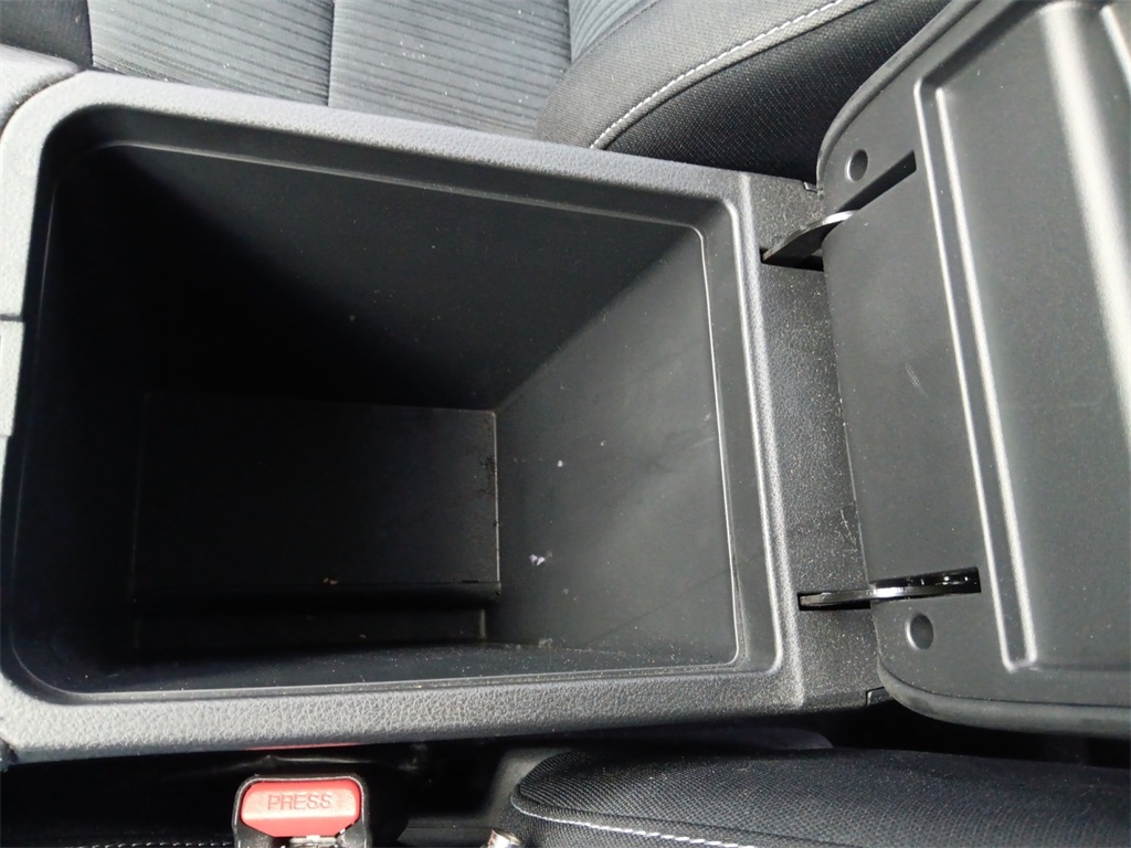 Vehicle image 22 of 24