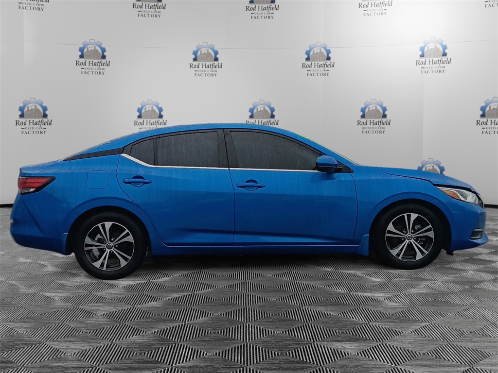 Vehicle image 4 of 24