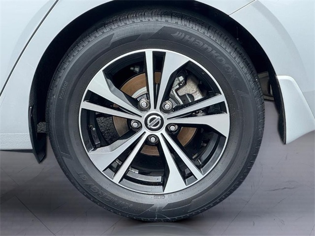 Vehicle image 7 of 20