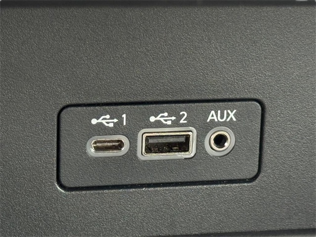 Vehicle image 19 of 20