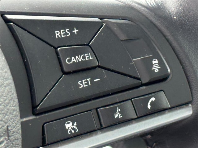 Vehicle image 18 of 20