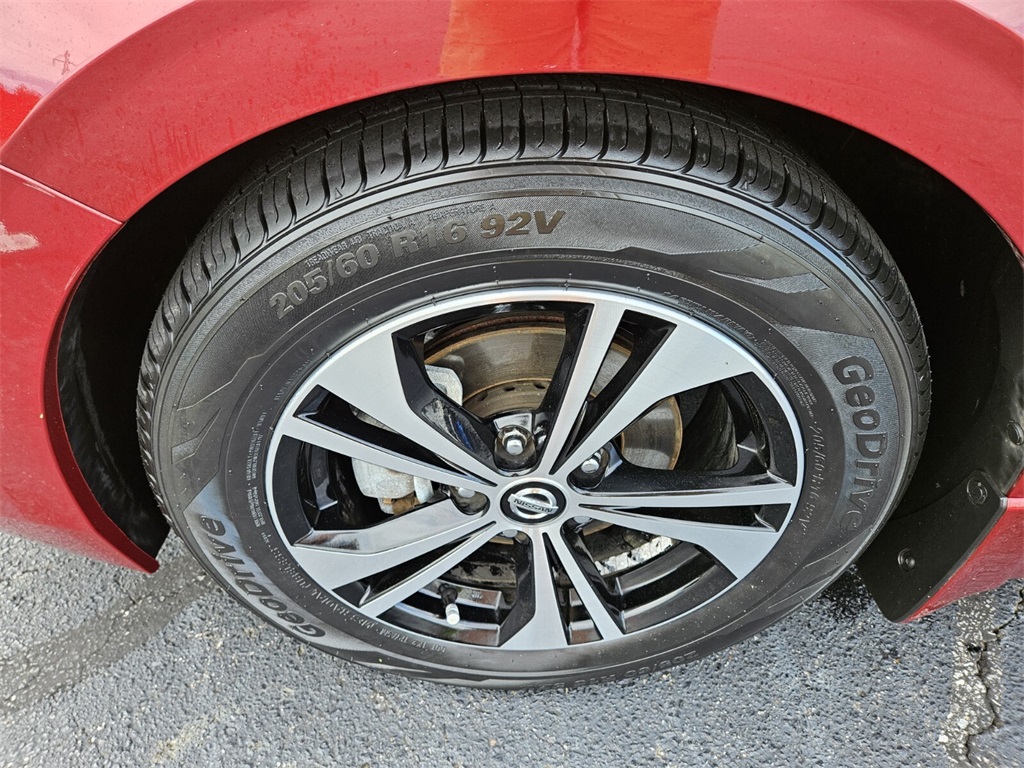 Vehicle image 18 of 30
