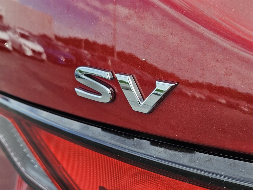 Vehicle image 13 of 30