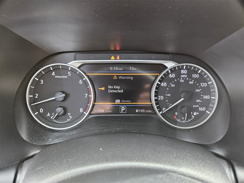 Vehicle image 27 of 30