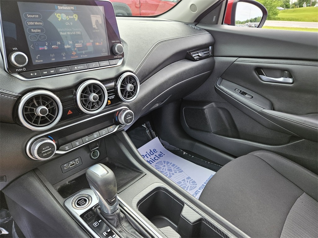 Vehicle image 19 of 30