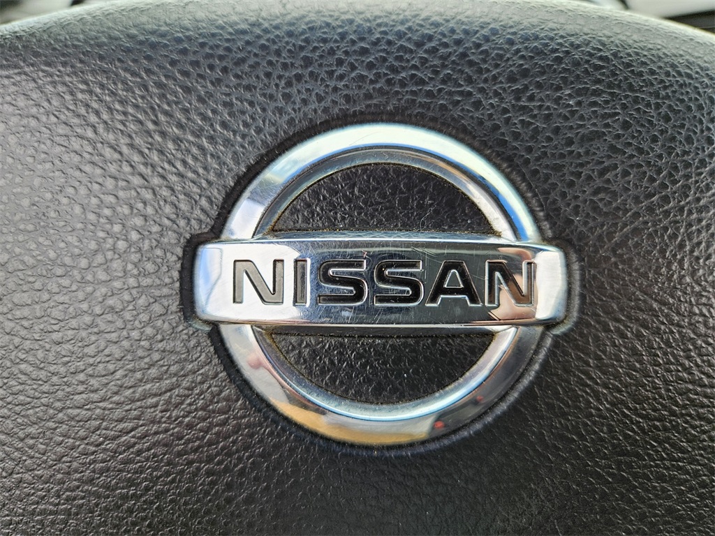 Vehicle image 24 of 30