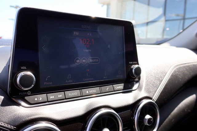 Vehicle image 16 of 22