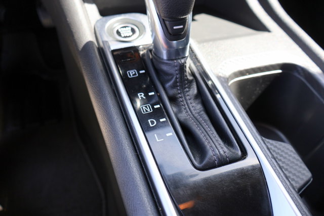 Vehicle image 19 of 22