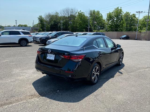 Vehicle image 5 of 25