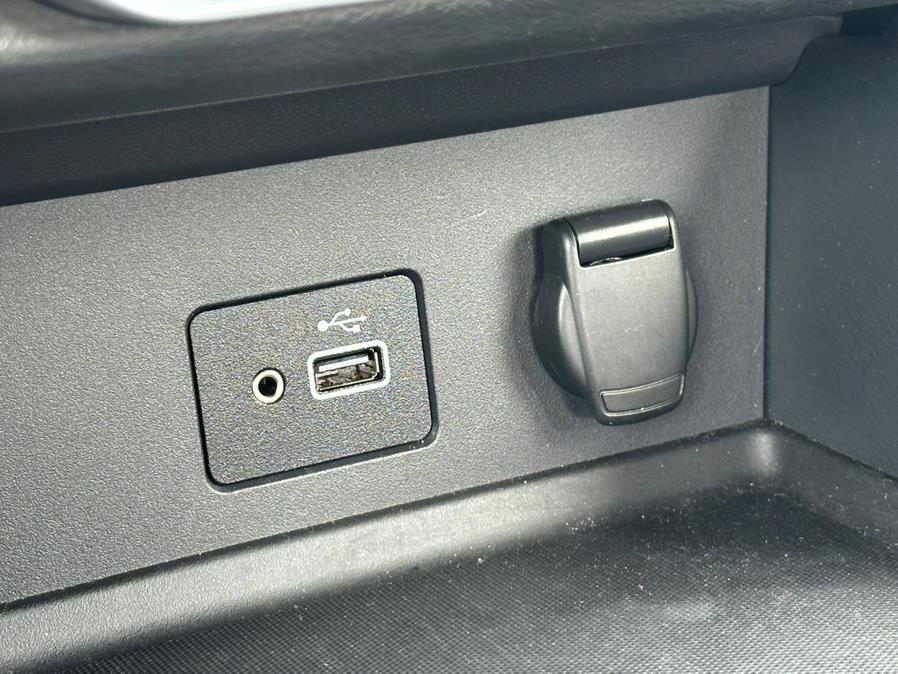 Vehicle image 24 of 41