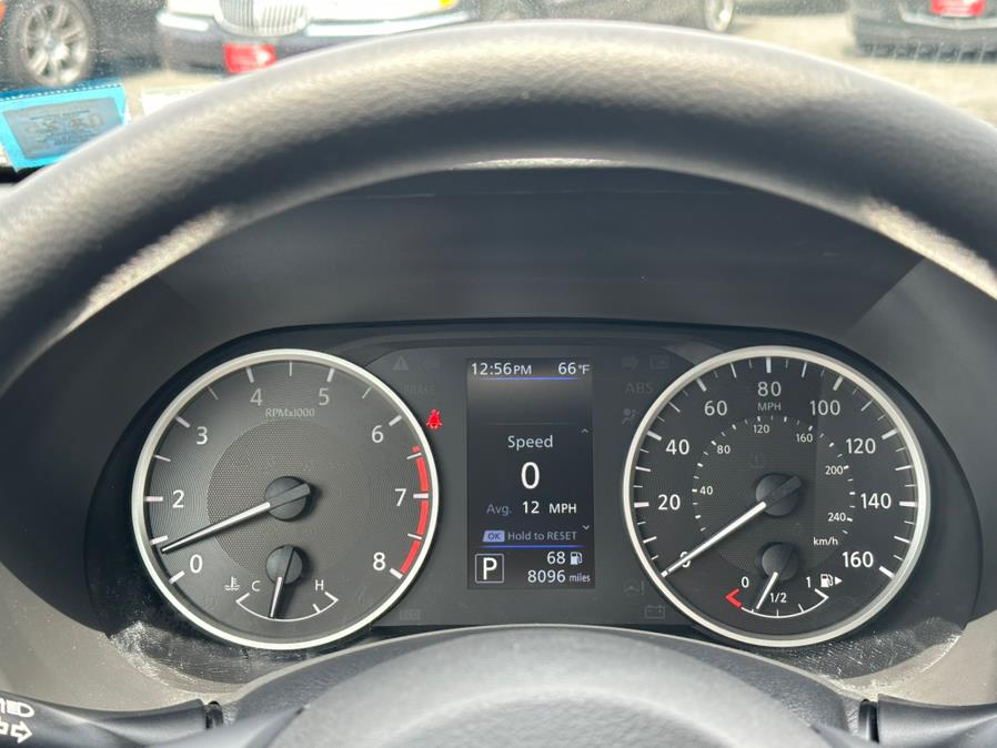 Vehicle image 27 of 41