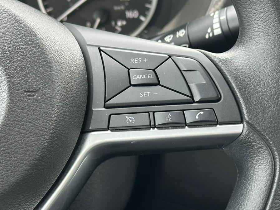Vehicle image 29 of 41