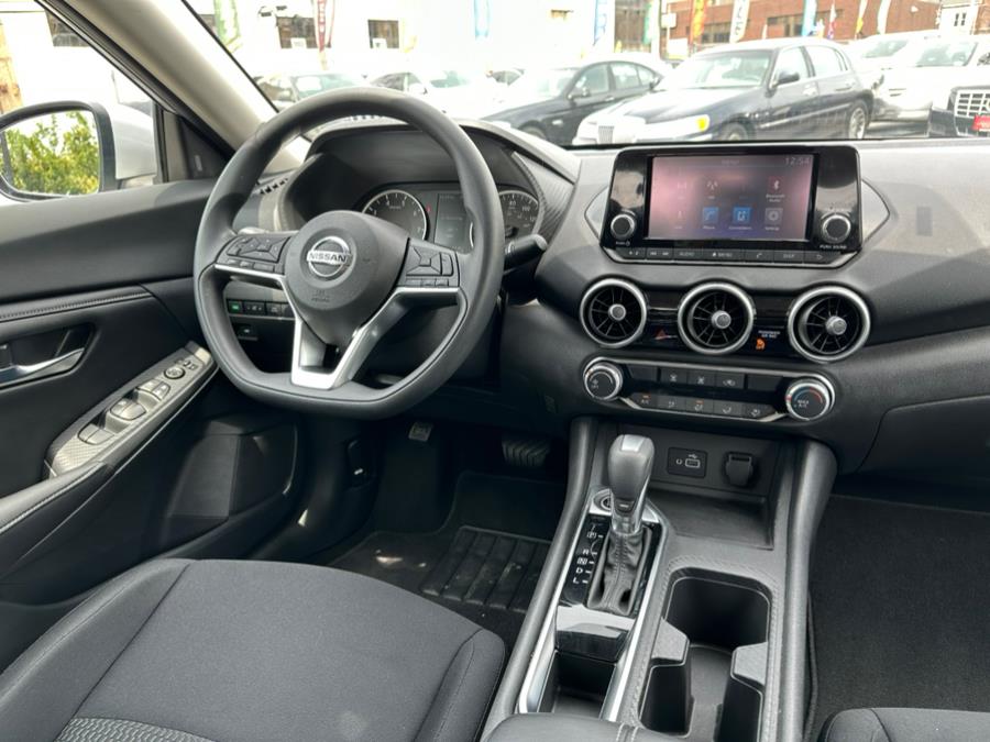 Vehicle image 18 of 41