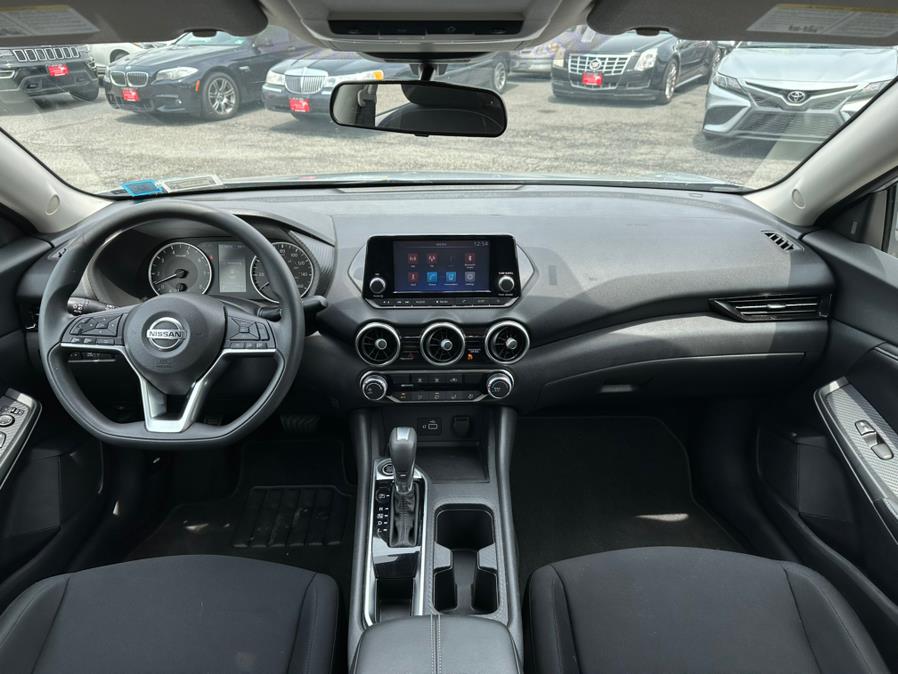 Vehicle image 16 of 41