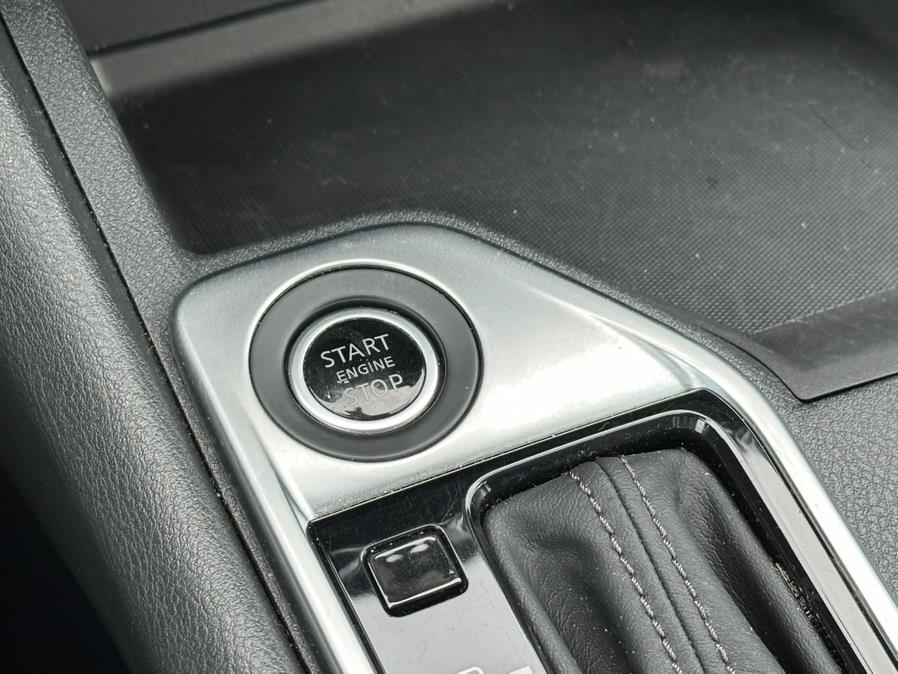 Vehicle image 25 of 41