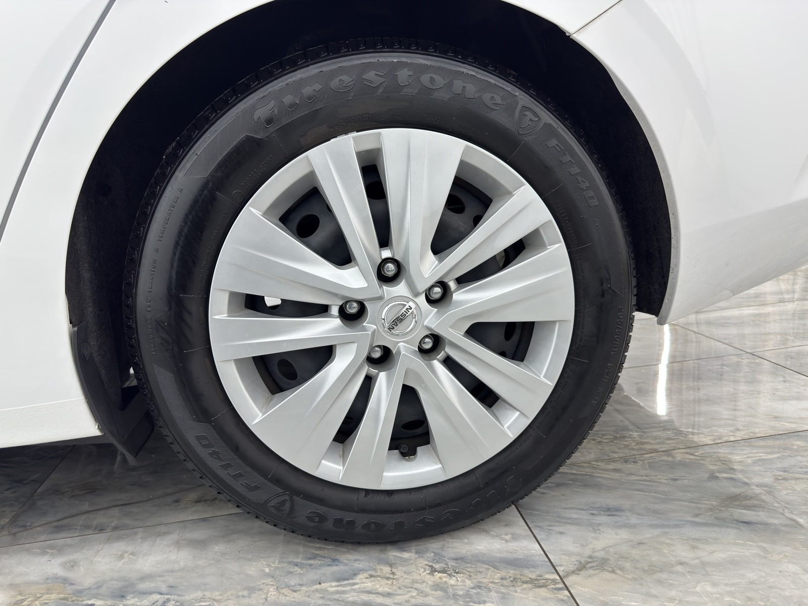 Vehicle image 12 of 52