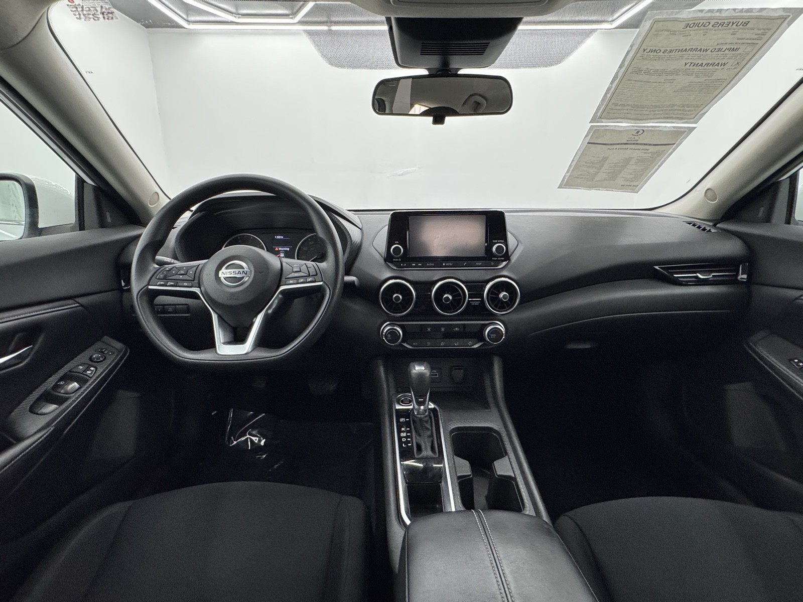 Vehicle image 13 of 52