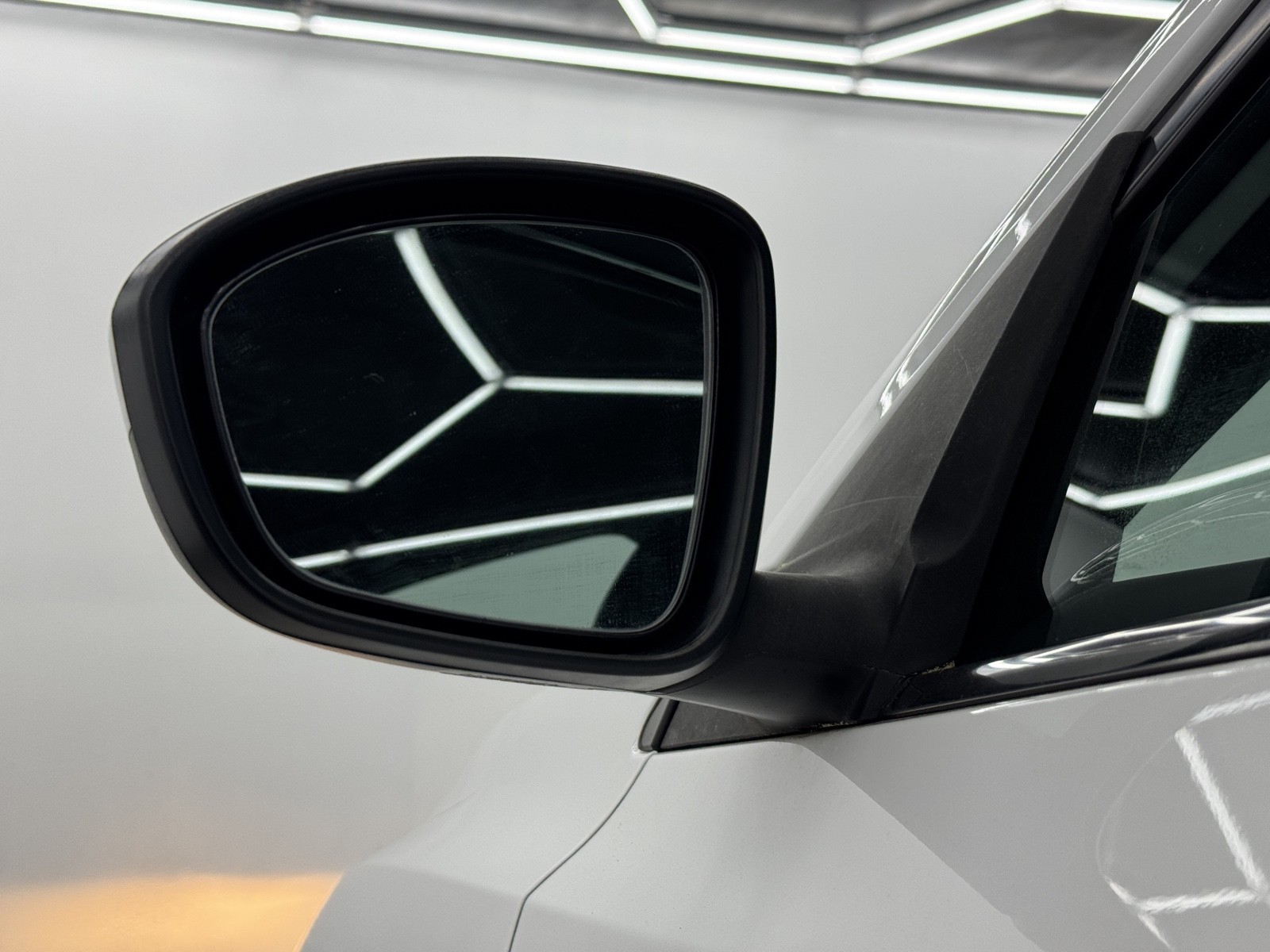 Vehicle image 49 of 52