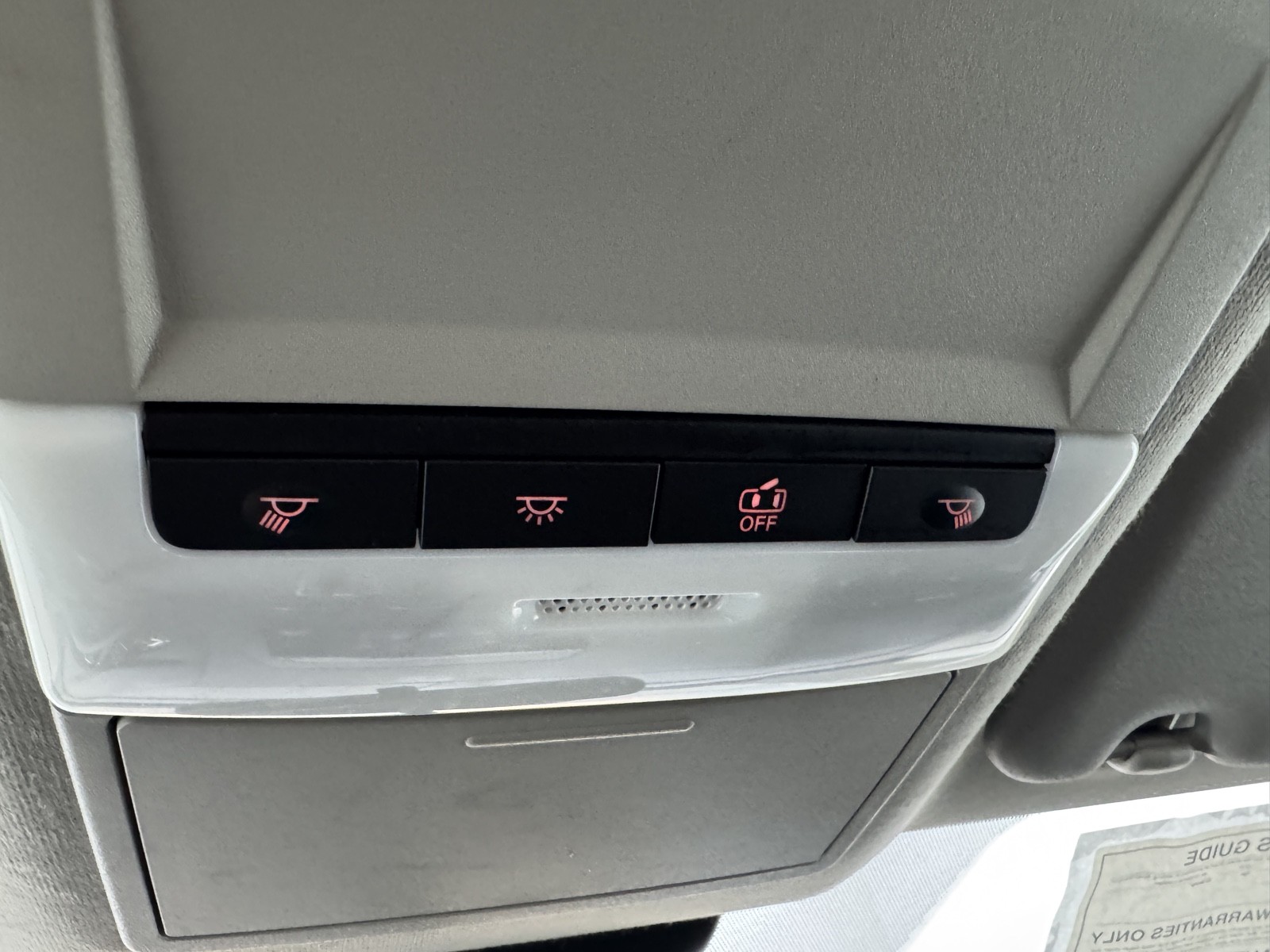 Vehicle image 33 of 52