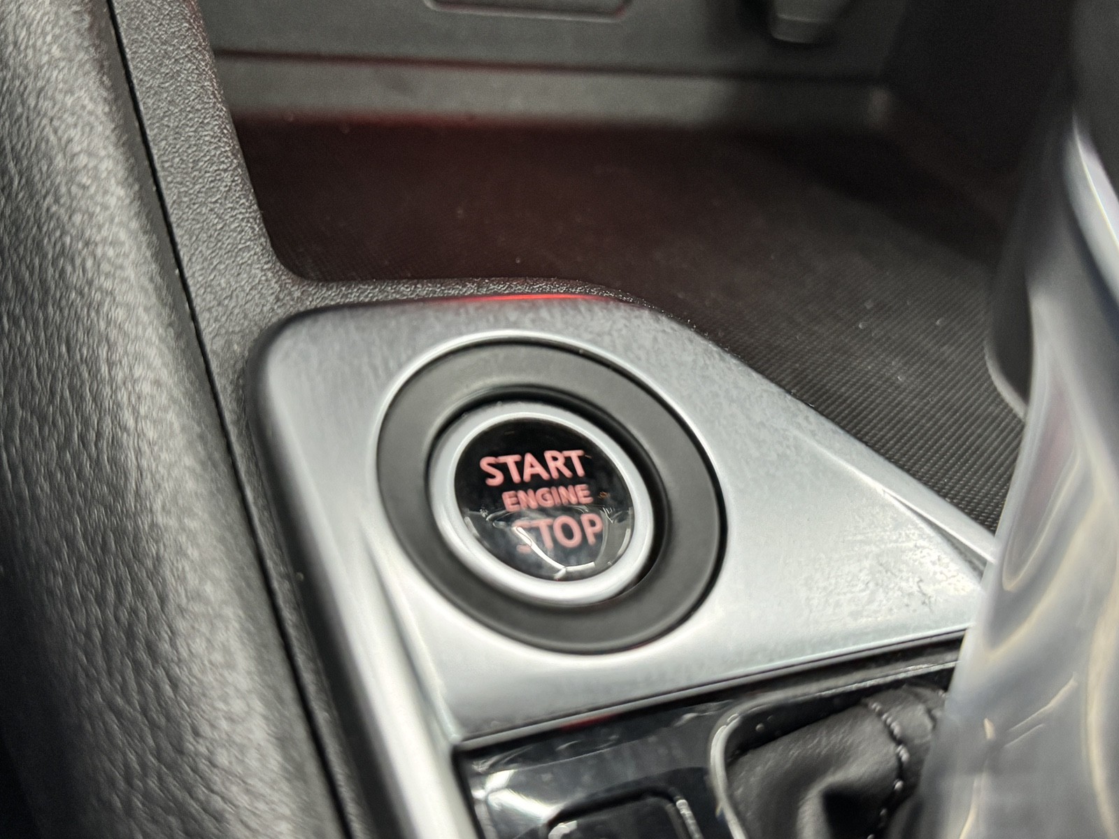 Vehicle image 30 of 52