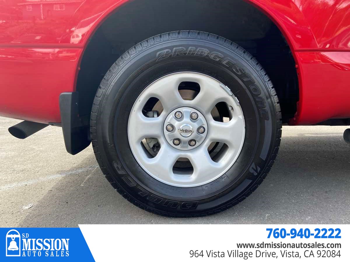 Vehicle image 9 of 21