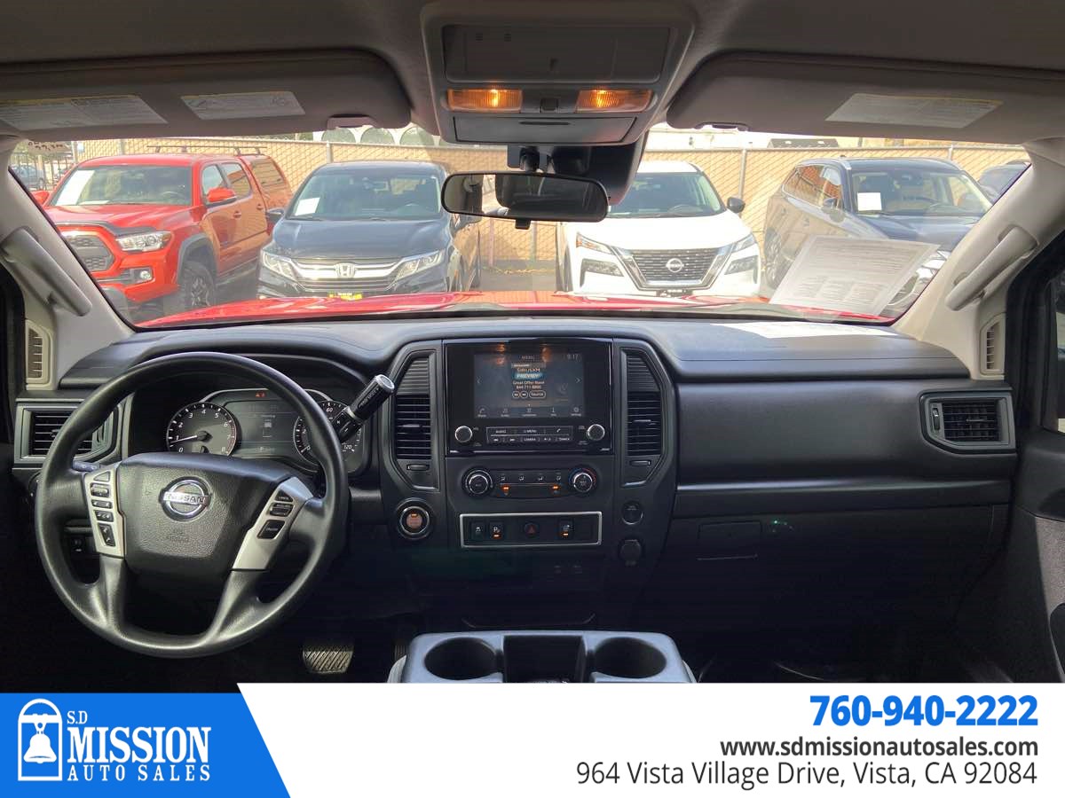 Vehicle image 12 of 21