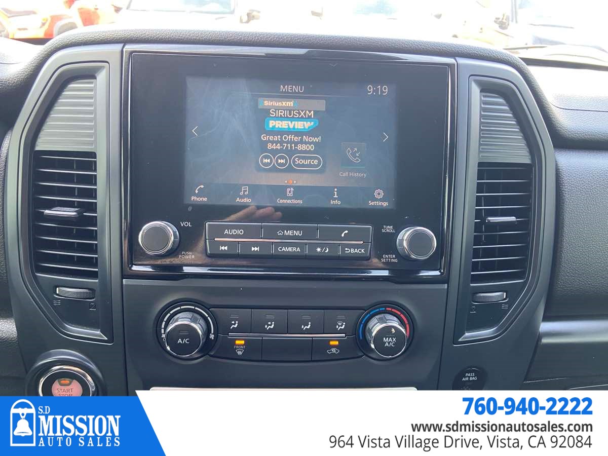 Vehicle image 19 of 21