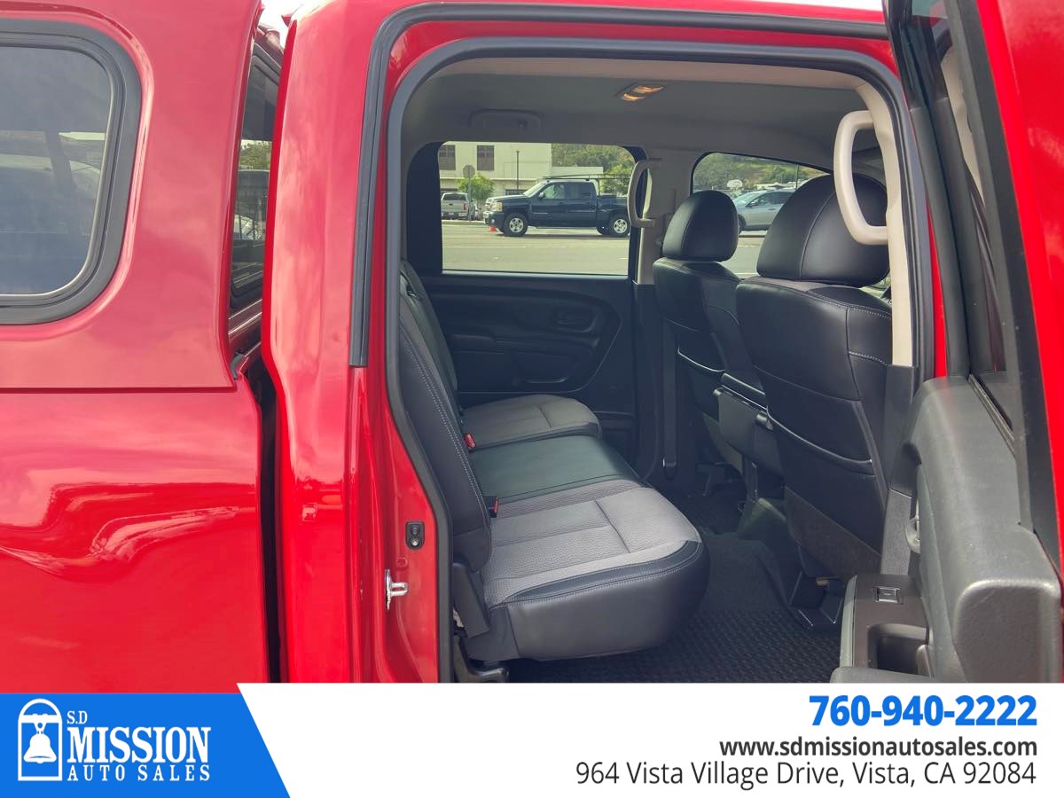 Vehicle image 14 of 21